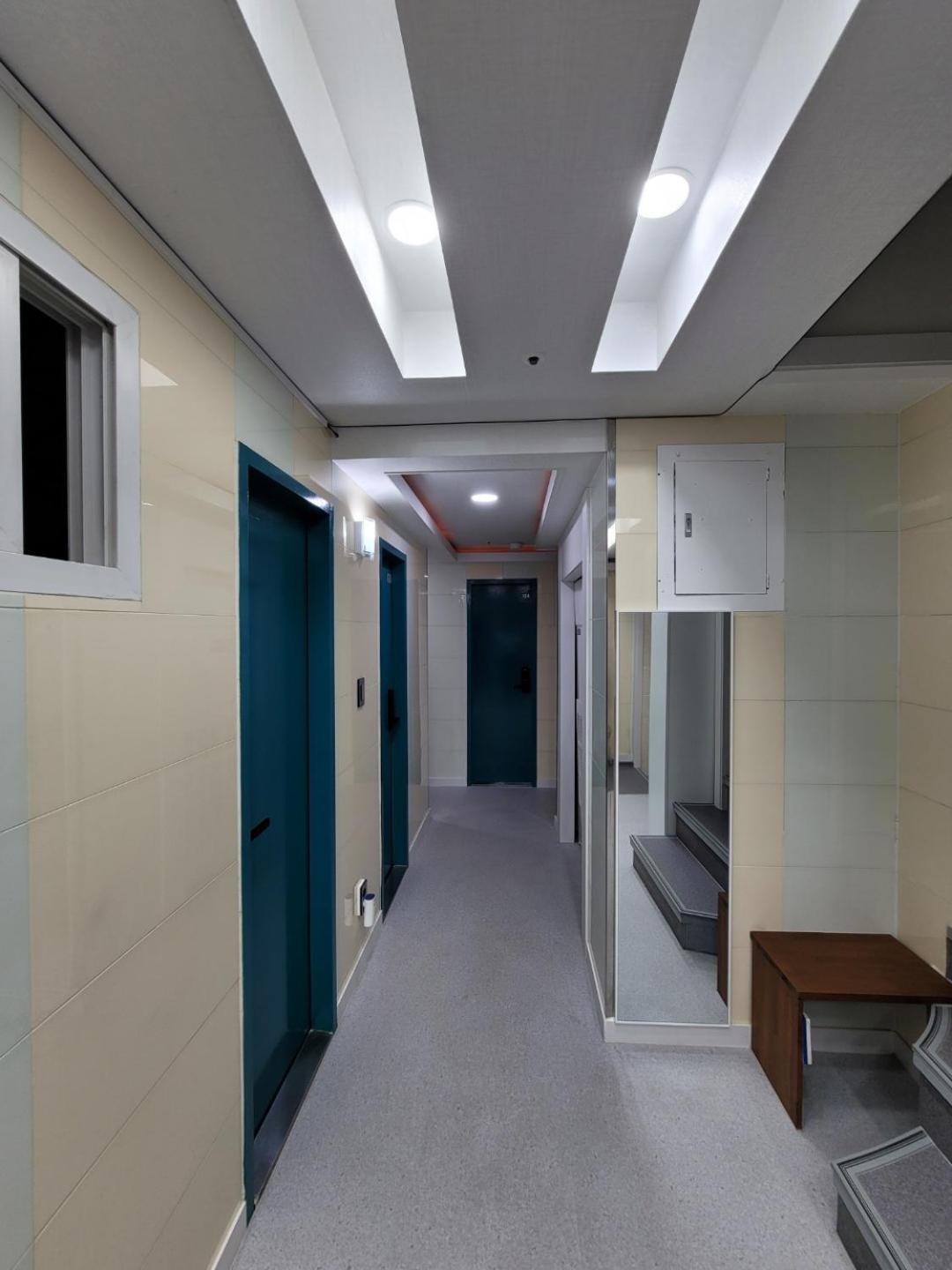 Female Only - Coco Stay Jongno Hyehwa Station Сеул Екстериор снимка