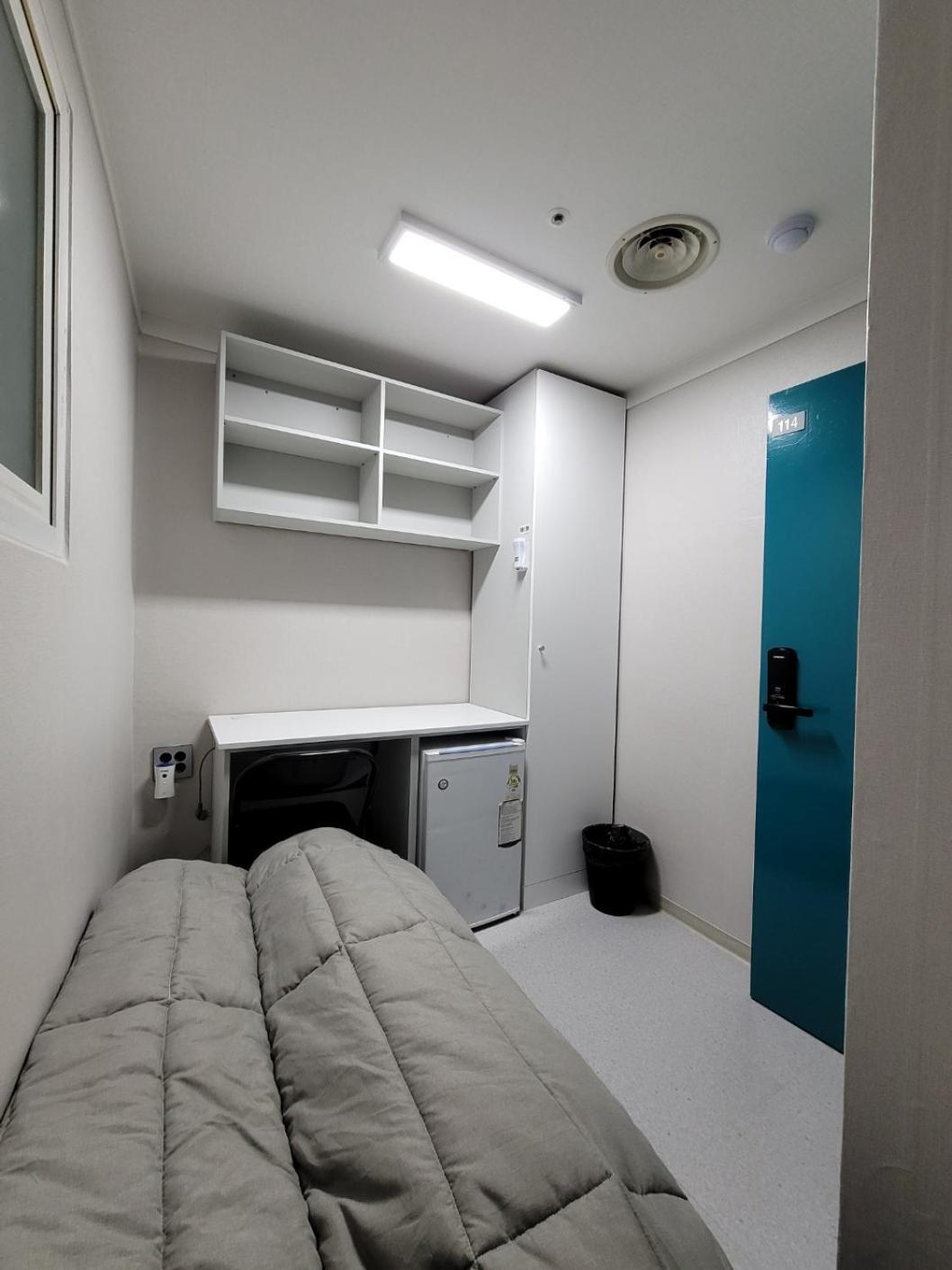 Female Only - Coco Stay Jongno Hyehwa Station Сеул Екстериор снимка