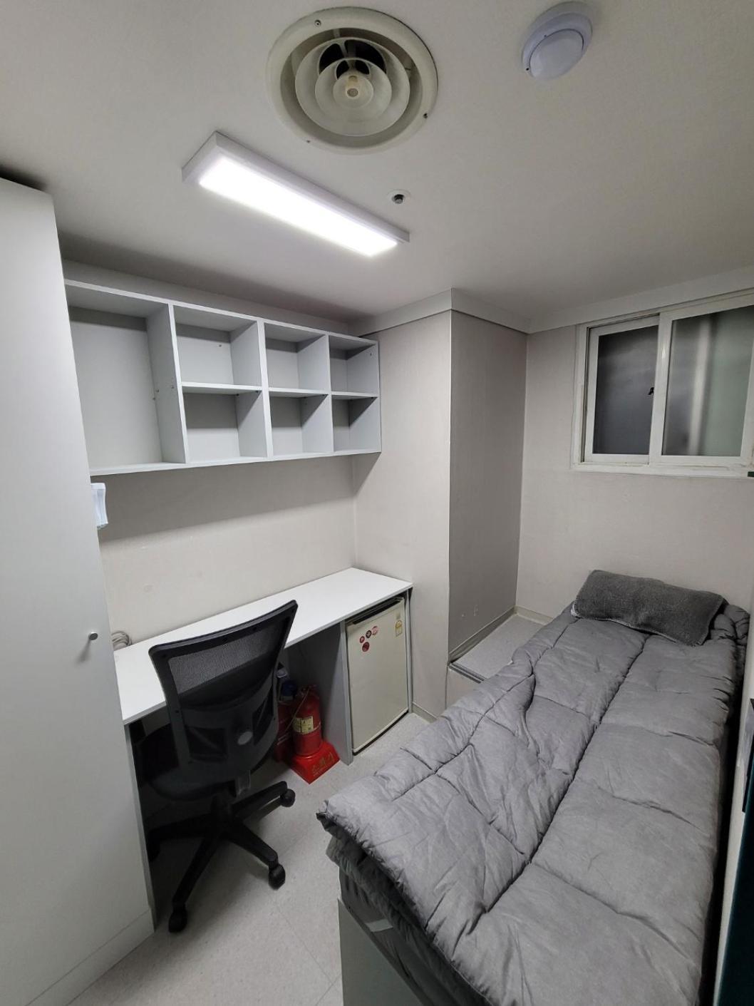 Female Only - Coco Stay Jongno Hyehwa Station Сеул Екстериор снимка