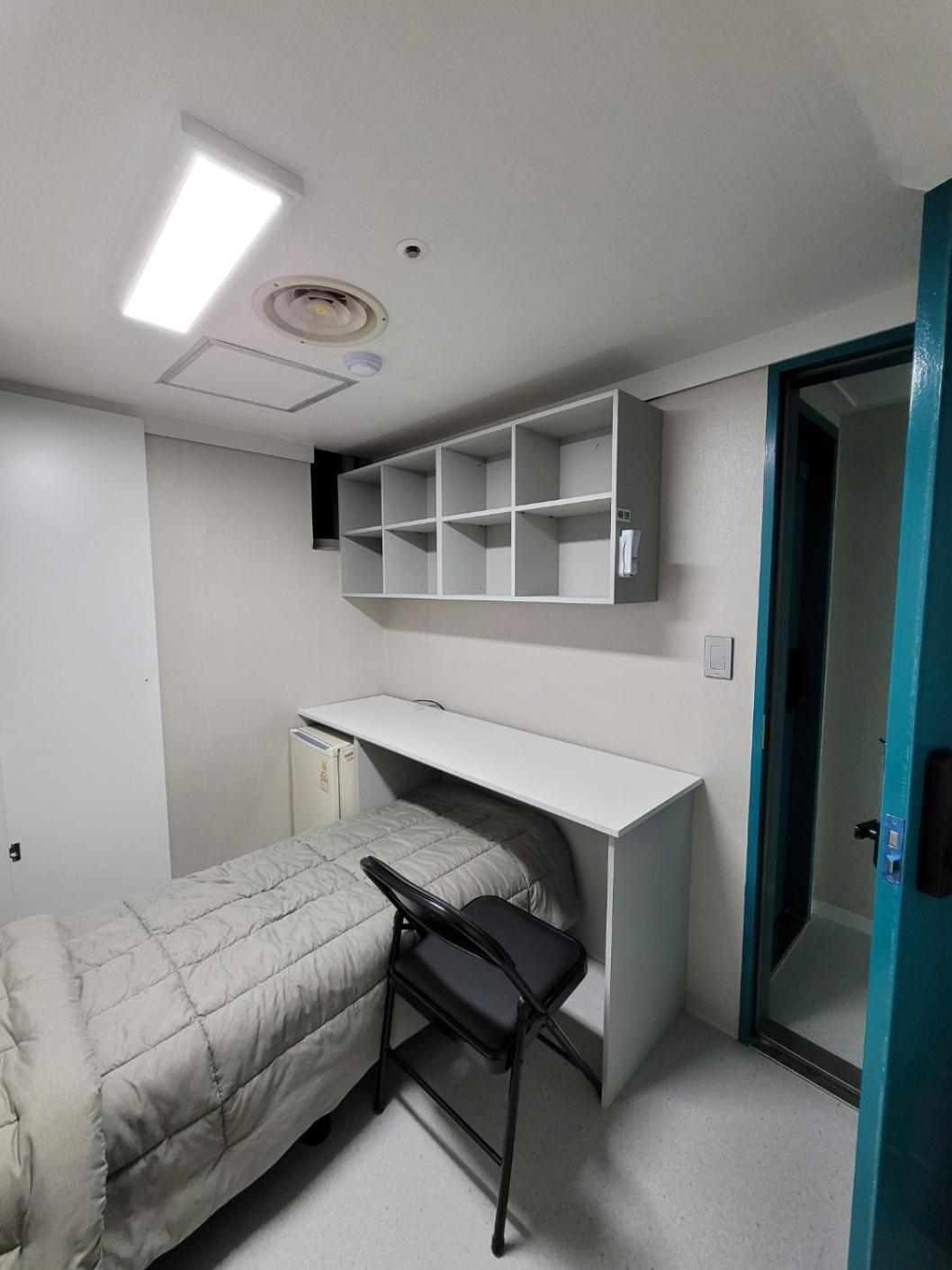 Female Only - Coco Stay Jongno Hyehwa Station Сеул Екстериор снимка