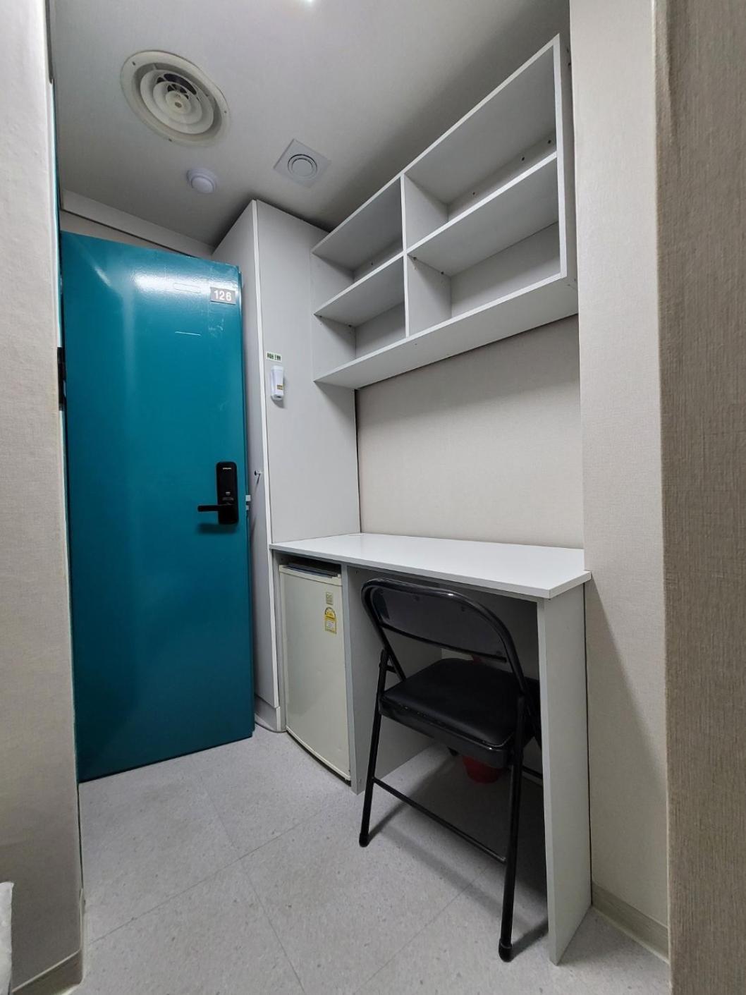 Female Only - Coco Stay Jongno Hyehwa Station Сеул Стая снимка