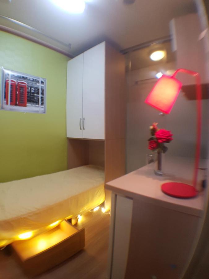Female Only - Coco Stay Jongno Hyehwa Station Сеул Екстериор снимка